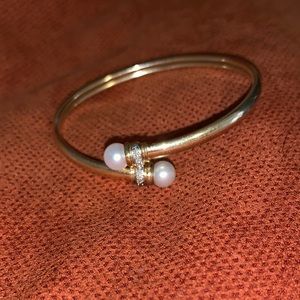 10 KA gold pearl bracelet
